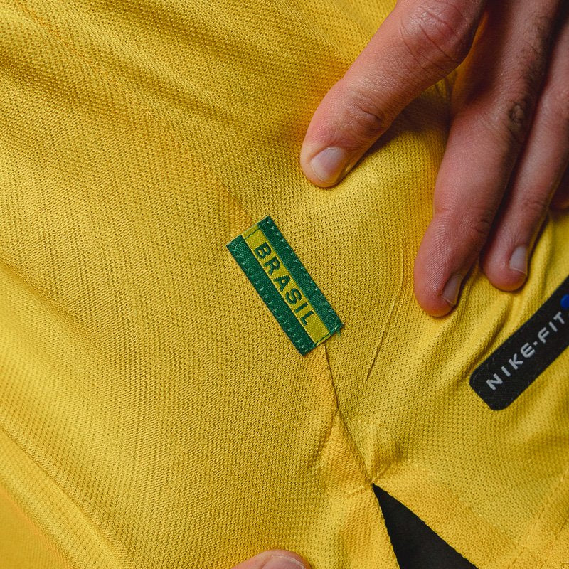 Camisa Retrô Brasil 1998 I 9 Ronaldo [PRONTA ENTREGA] - imagem 4