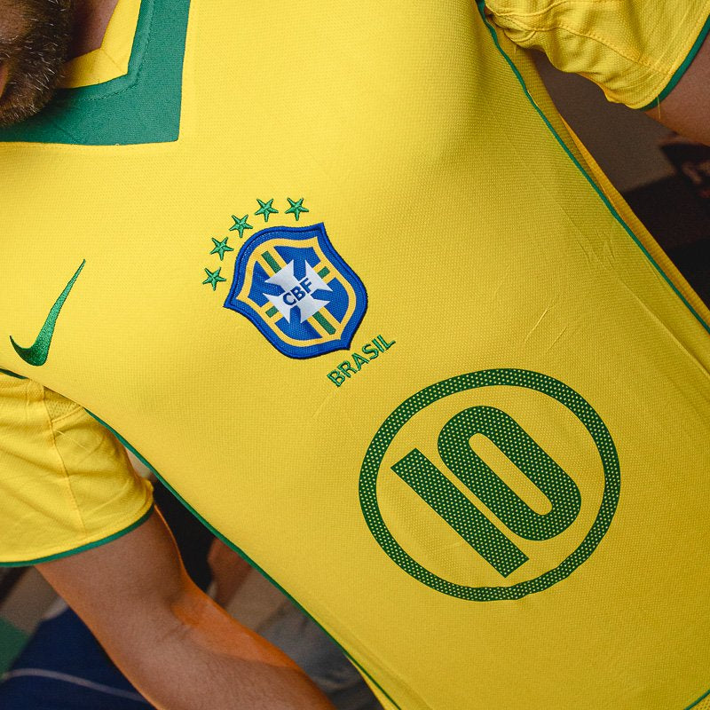 Camisa Retrô Brasil 2004 I Total 90 Ronaldinho [PRONTA ENTREGA] - imagem 7