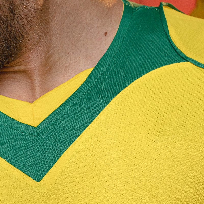 Camisa Retrô Brasil 2004 I Total 90 Ronaldinho [PRONTA ENTREGA] - imagem 2