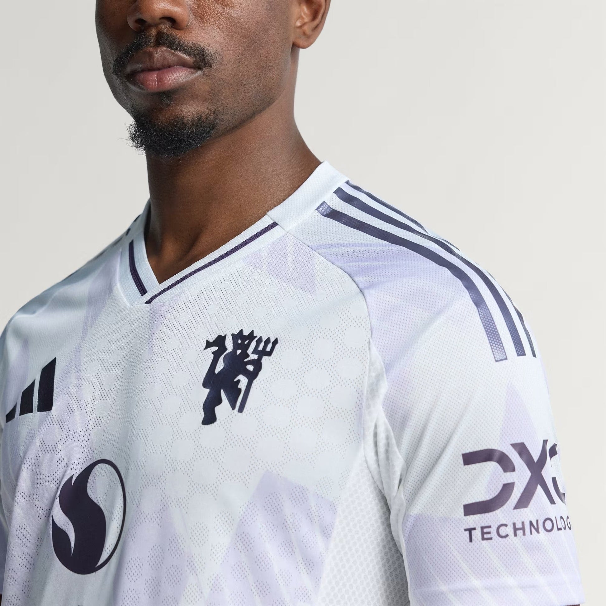 Camisa Adidas Manchester United 2025/26 II - imagem 7