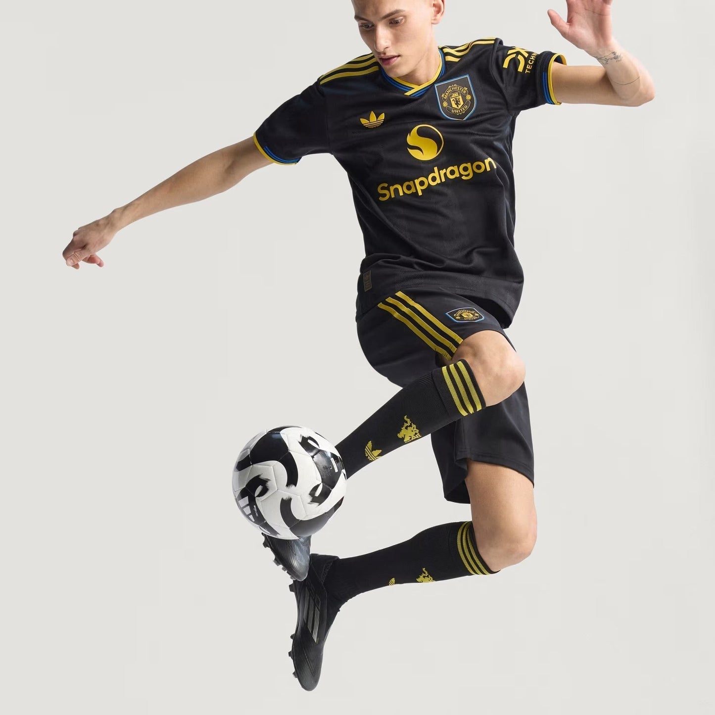 Camisa Adidas Manchester United 2025/26 III - imagem 6
