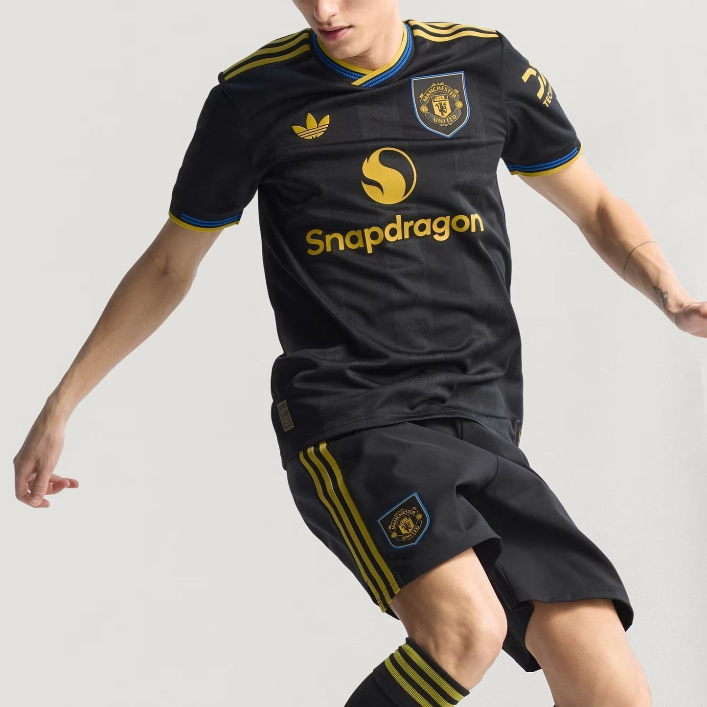 Camisa Adidas Manchester United 2025/26 III - imagem 9