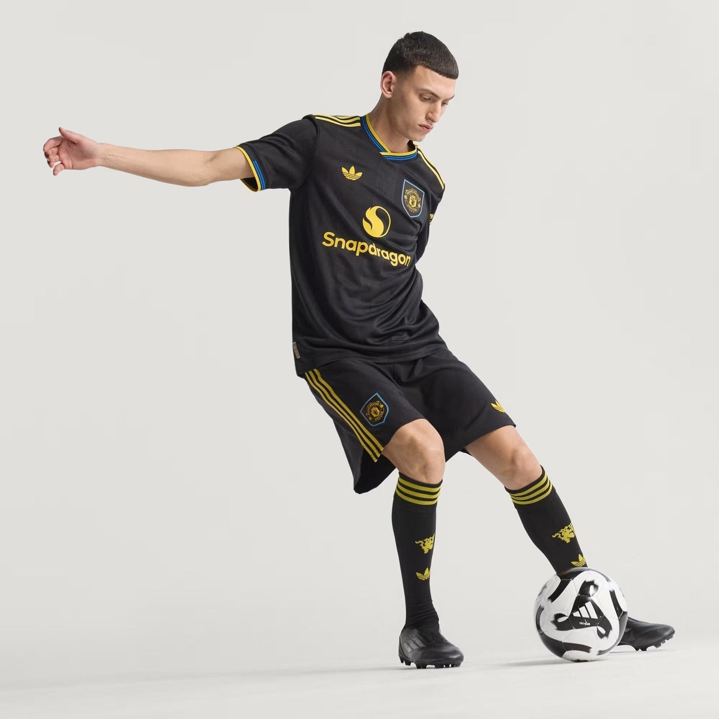 Camisa Adidas Manchester United 2025/26 III - imagem 7