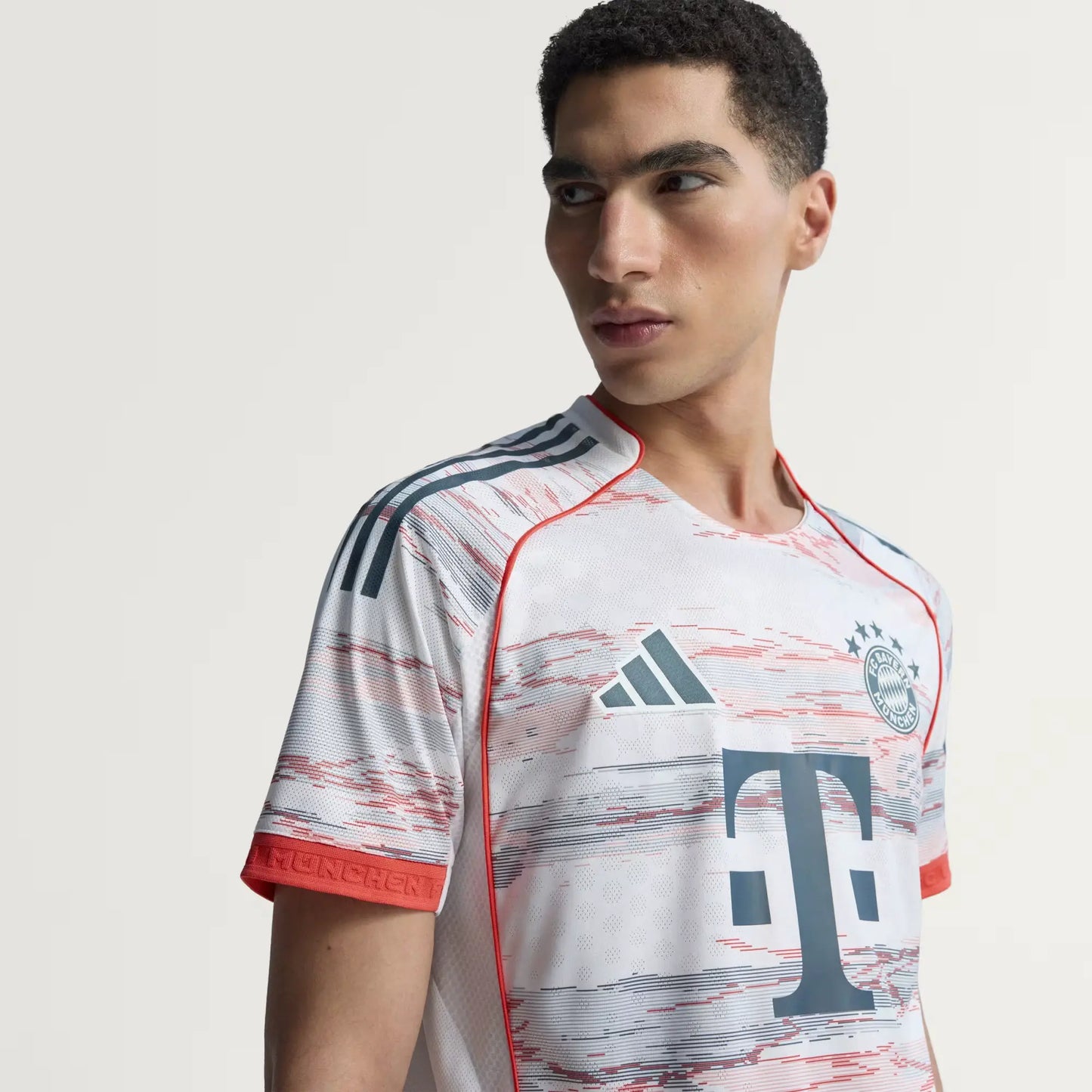 Camisa Adidas Bayern de Munique 2025/26 II Authentic - imagem 5