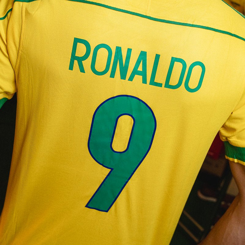Camisa Retrô Brasil 1998 I 9 Ronaldo [PRONTA ENTREGA] - imagem 2