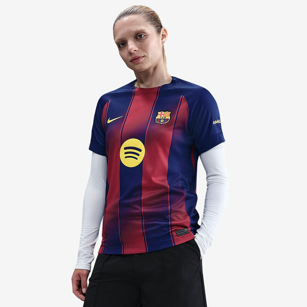 Camisa Feminina Nike Barcelona 2025/26 I Torcedor - imagem 1